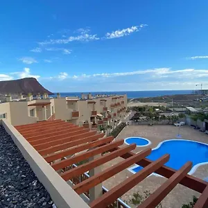 https://grande-apartamento-sotavento-3-la-tejita-el-medano.in-canary-islands.com