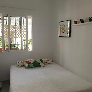 Apto. Planta Baja Y Cochera Barrio San Basilio Cordoue