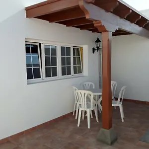 https://casa-olivina-puerto-del-carmen-lanzarote.in-canary-islands.com